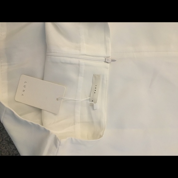 NWT White skirt with cut out details - Picture 3 of 4